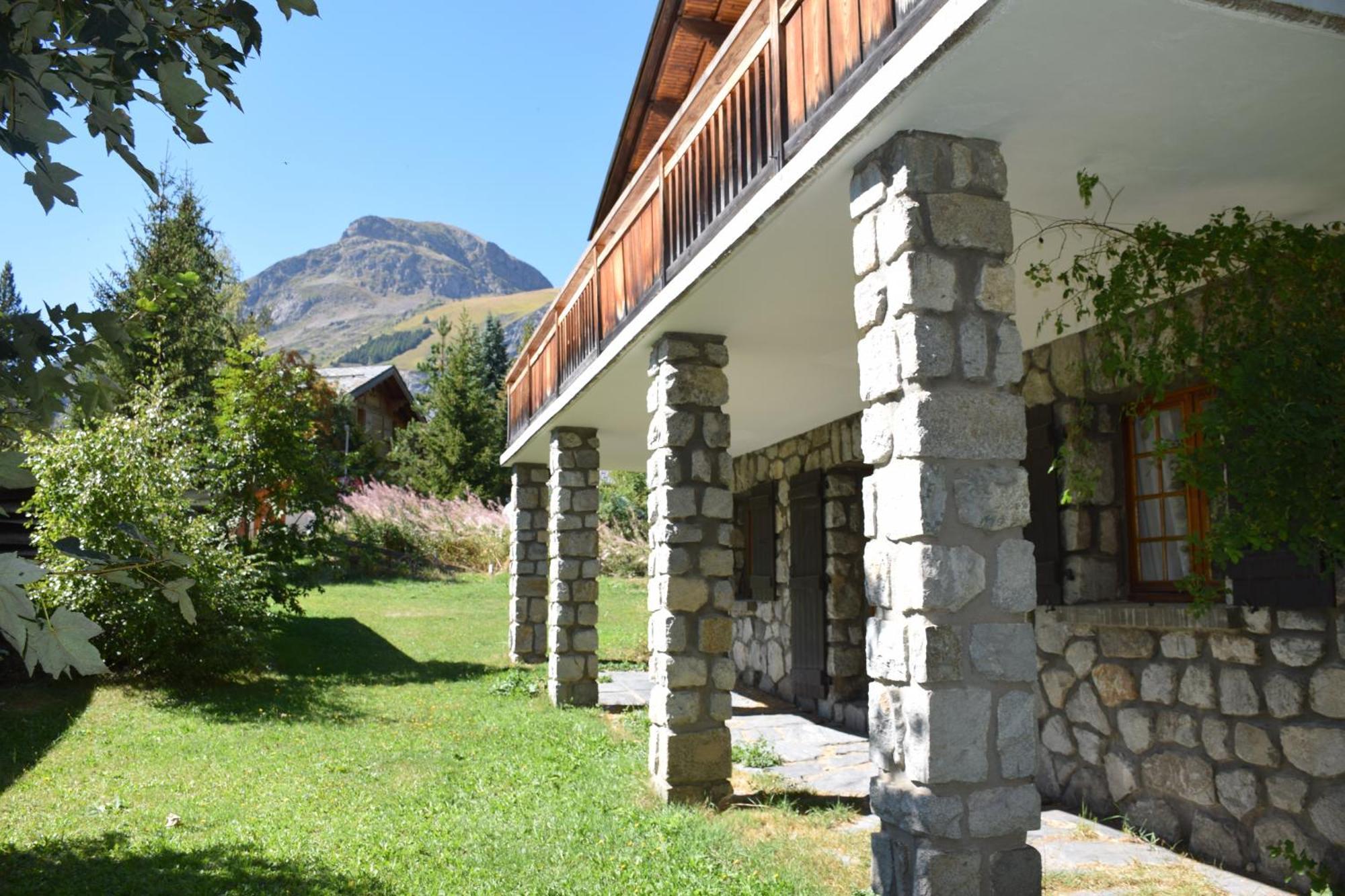 Chalet L Olan 15P Emplacement Exceptionnel Grand Terrain Ле дез Альп Экстерьер фото